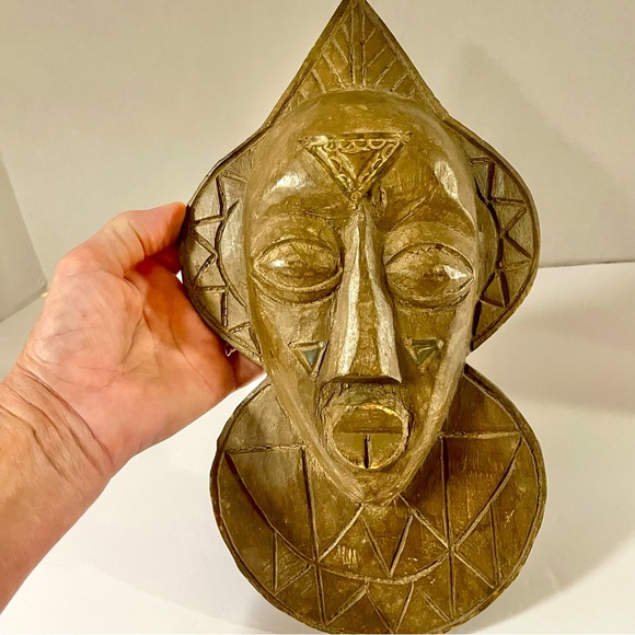 Vintage African Carved Wooden Face Mask Handcrafted in Ghana Tribal Art - Picture 1 of 11